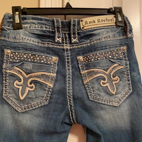 Jeans - Picture 2 of 3